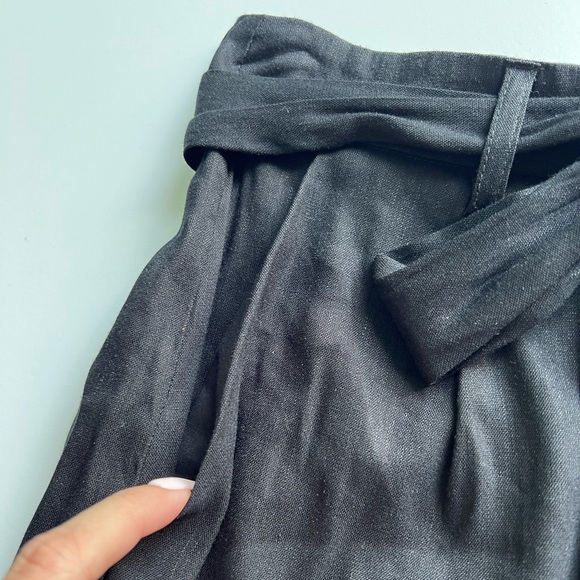 Antonio Melani linen shorts - Picture 3 of 9